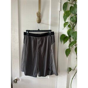 Adidas men’s size medium gray workout shorts